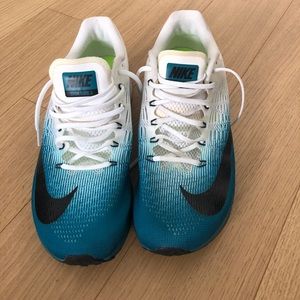 Nike zoom elite sneaker